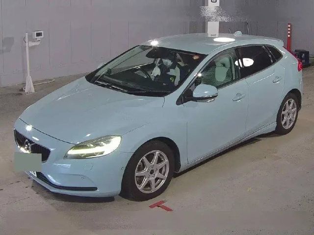 Volvo V40, 2016 из Японии
